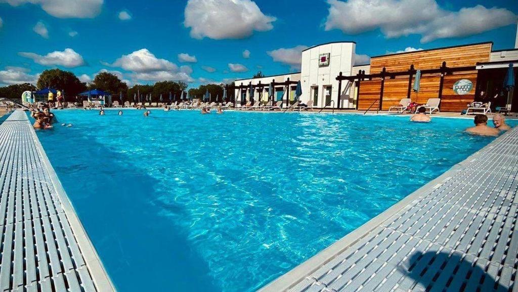 فندق Luamar Holidays- Tattershall Lakes - Lancaster Crescent المظهر الخارجي الصورة